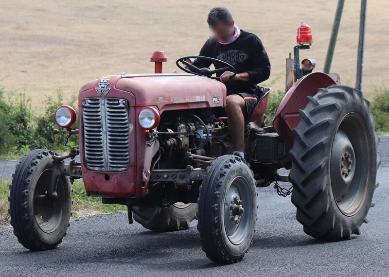 Massey Ferguson MF35, MF35 Spécial, MF35 Deluxe et MF35 X Canals