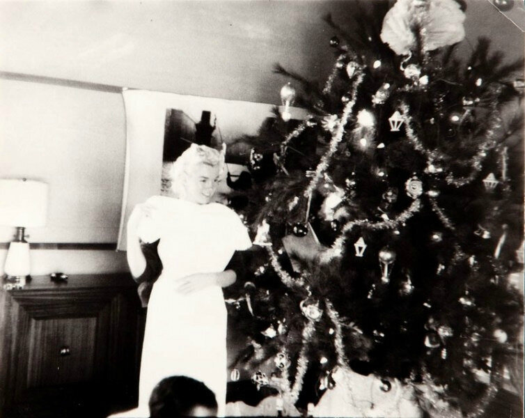 1954-12-CO-Christmas-011-1