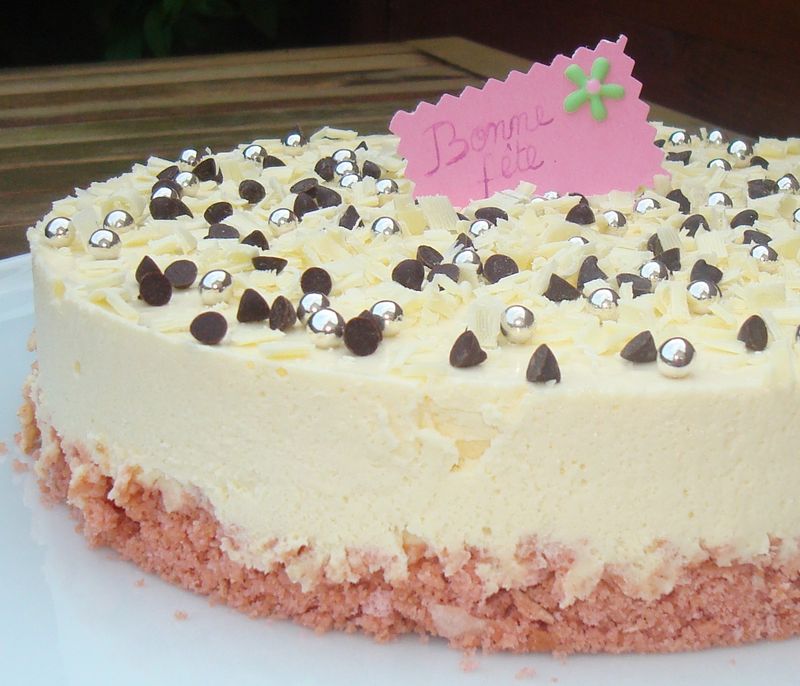 Gateau Mousseux Au Chocolat Blanc Et Aux Biscuits Roses Ma P Tite Cuisine