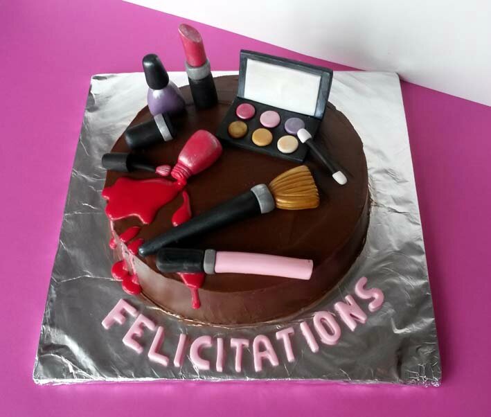 Gateau Fashion Maquillage Photo De Gateaux Les Gourmandises De Sandrinella Gateau Fashion Maquillage Photo De Gateaux Les Gourmandises De Sandrinella