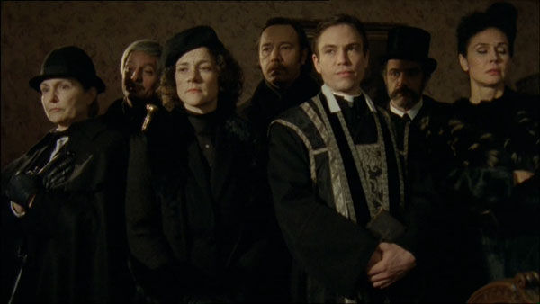 La Plume Empoisonnée Streaming Les Petits Meurtres d'Agatha Christie - La Plume Empoisonnée (Episode