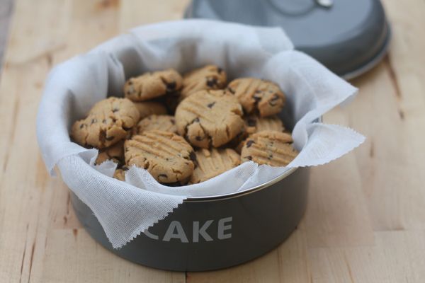 biscuits au beurre de cacahuètes et pépites de chocolat blog chez requia cuisine et confidences