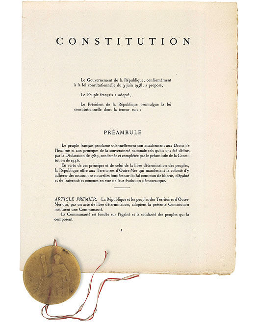 Date De La Constitution De La Veme Republique Constitution de la Ve République, 1958 - Photo de Discours, affiches