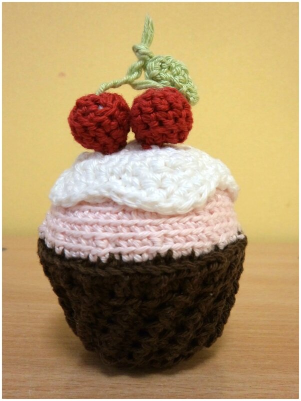 Cupcake au crochet Cam&Drey bricolent