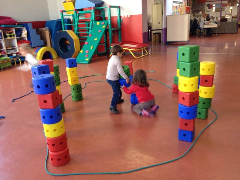 L Attaque Du Chateau De Radegou La Maternelle De Vivi