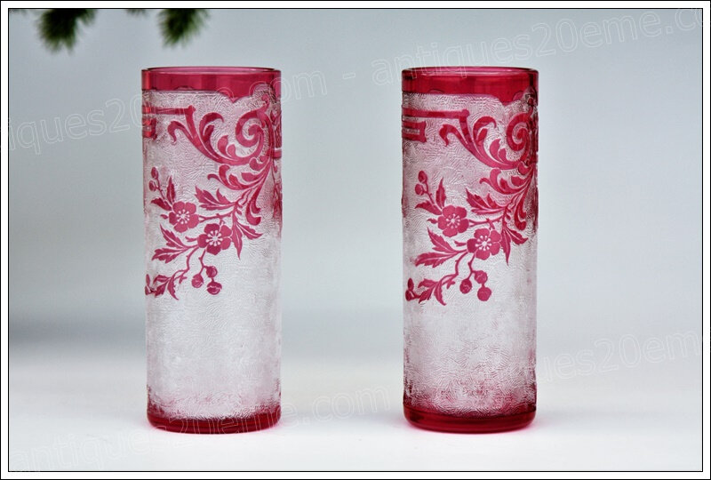 Paire de vases rouleaux cristal Baccarat Art Nouveau, Baccarat crystal vases