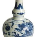 Collection de bouteilles et vases, bleu de huê, vietnam, 19ème siècle