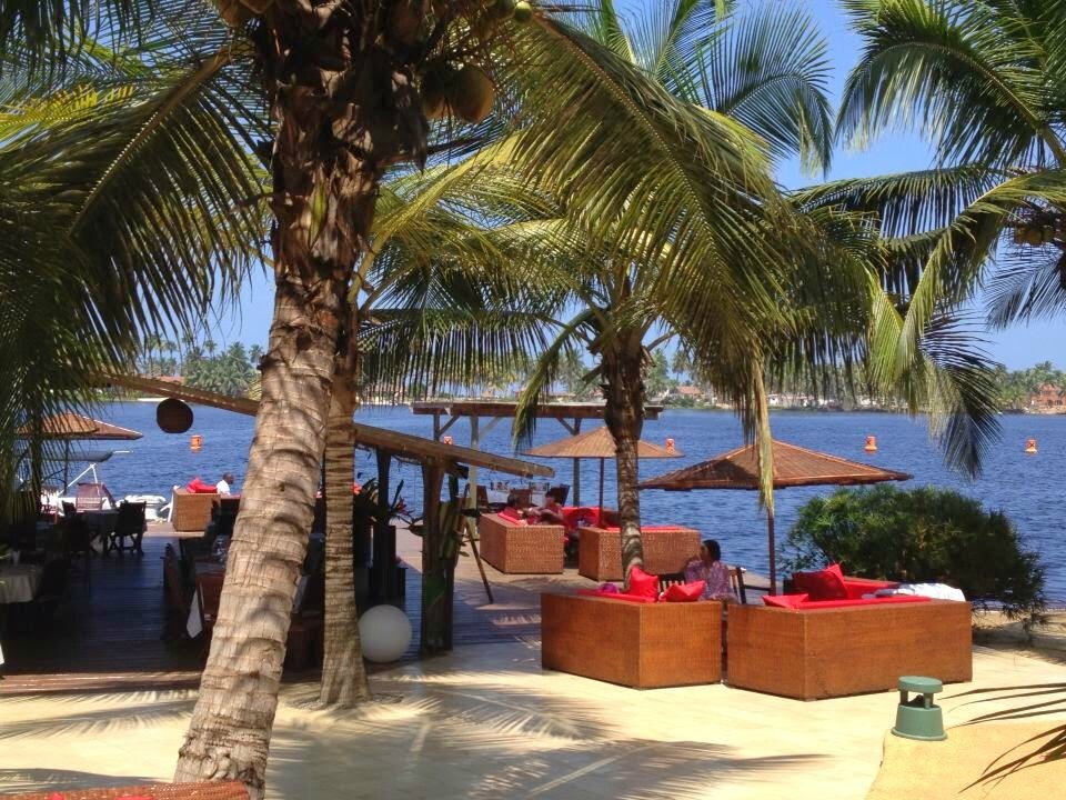 Ville du mois : ASSINIE ;hotel: COUCOUE LODGE ...