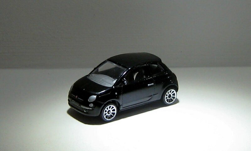 Fiat 500 (ref 286C)(Majorette)