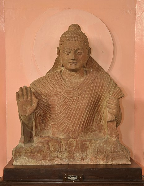 Buddha en absence de crainte_IIe-IVe s_Govind_Nagar_Museée de Mathura