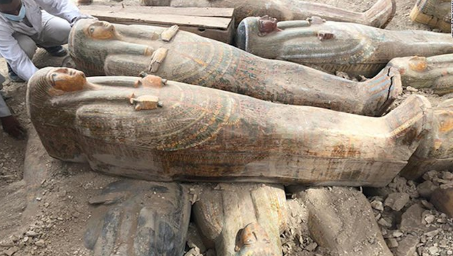 Exhumation de sarcophages 2