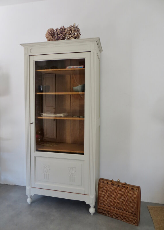 Armoire vaisselier