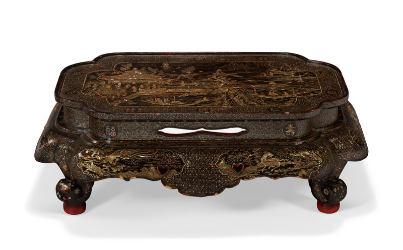 2022_NYR_20906_0030_000(a_chinese_mother-of-pearl_inlaid_black_lacquer_table_kang_ming_dynasty012834)