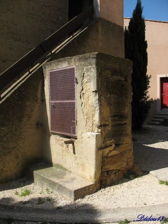 visan_richerenches__grillon_033