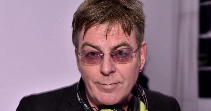 Andy Rourke2