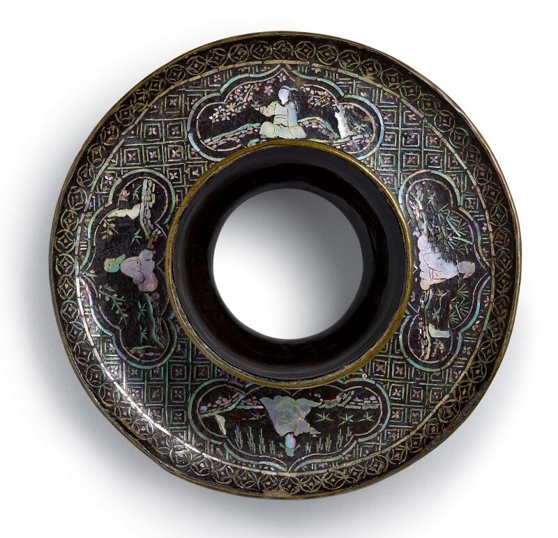 A mother-of-pearl-inlaid black lacquer 'figural' cup stand, Yuan ...