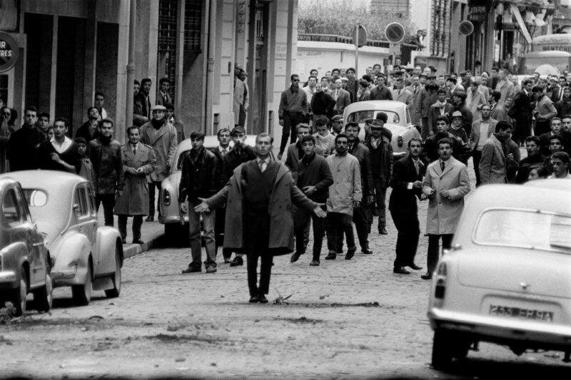 pierre-boulat-manifestations--alger-contre-le-rfrendum-franais-du-28-septembre-1958-algrie-jpg-4f3024fc72010