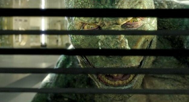 Rhys Ifans dans le rôle du Dr.Curt Connors : Le Lézard mutant
