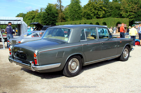 Bentley_type_T1_4_door_saloon_de_1967__9_me_Classic_Gala_de_Schwetzingen_2011__02