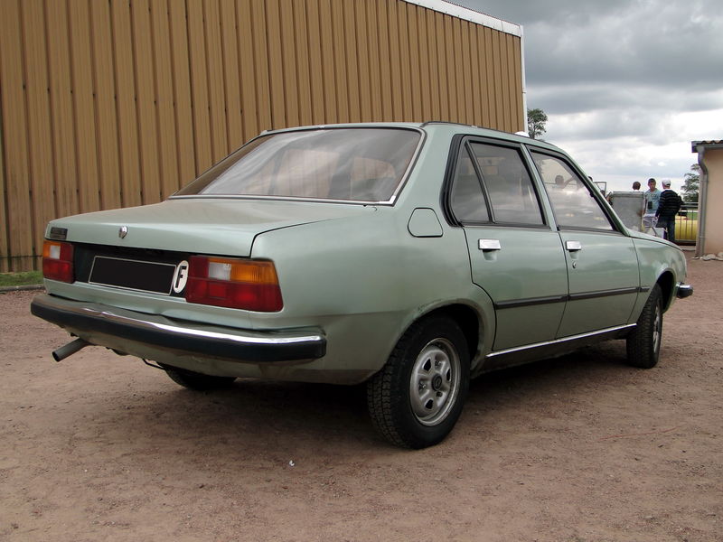 Renault 18. Renault 18 1980. Renault 18 1984. Рено 18 1983 универсал. Рено 18 салон.