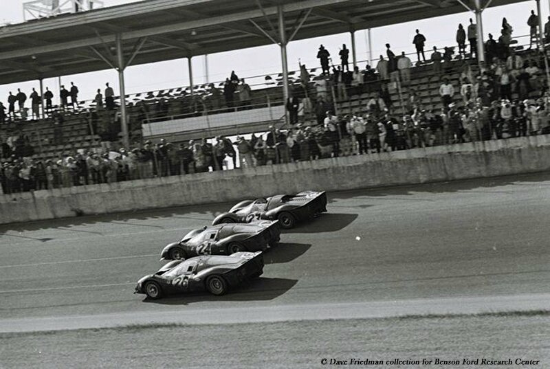 1967-Daytona-412 P_330 P 4_330 P3 4-arrivee-00b