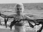 1962-07-13-santa_monica-swimsuit_seaweed-by_barris-015-3