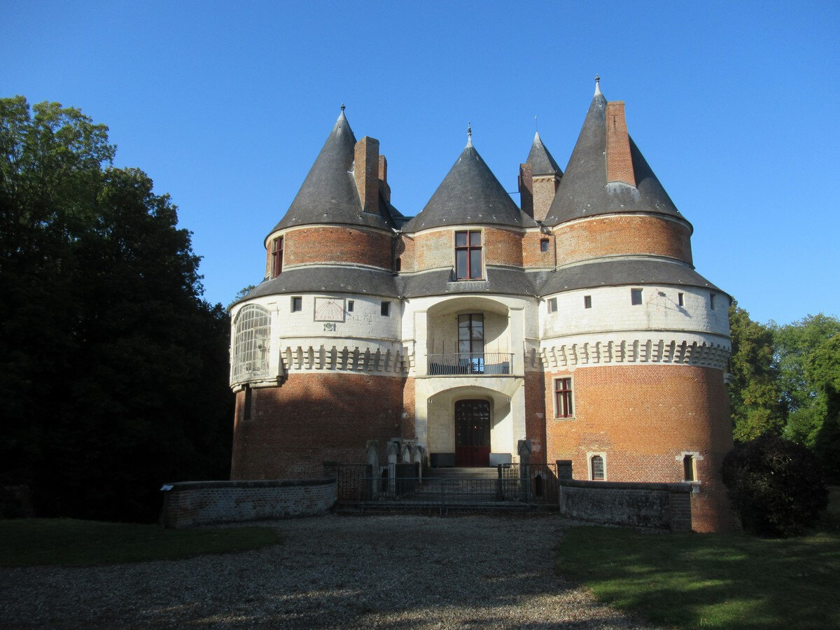 Le Chateau Fort De Rambures A L Heure Des Reves