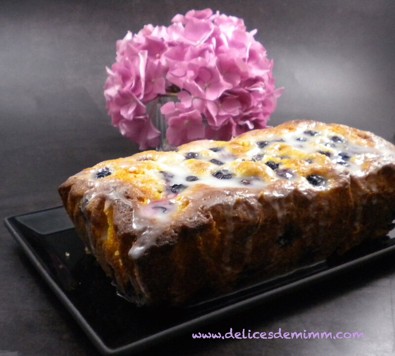 Le cake aux myrtilles, amandes et citron de Yotam Ottolenghi 2