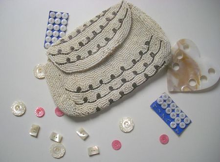 trousse_en_perles_face