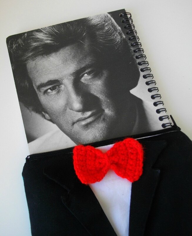 eddy-mitchell-noeud-papillon-création-fan-collector-couture-rouge-vinyle-1980-happy-birthday-33T-pochette-couture-homme