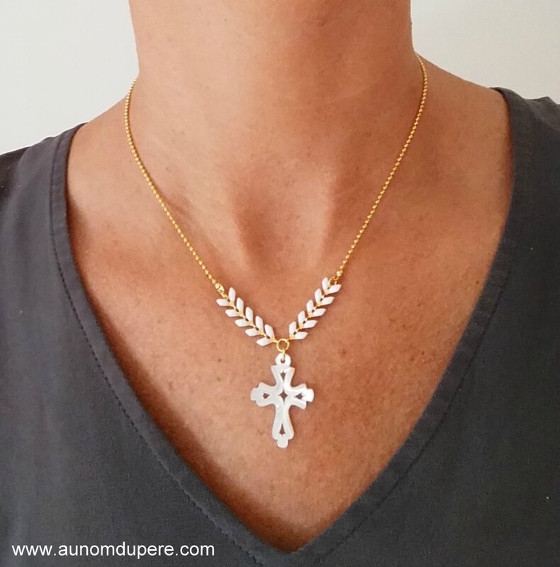 Collier Zélie (doré et blanc) - Copie