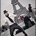 Breakdance à la tour eiffel - paris