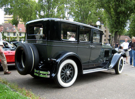 Cadillac_limousine_sedan_type_314_de_1926_02