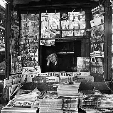 MIC 2014 06 30 Kiosquier par Vivian Maier