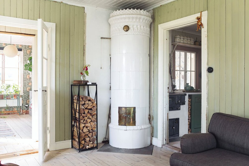 Florals+and+Original+Details+in+a+Traditional+Swedish+Home+-+The+Nordroom