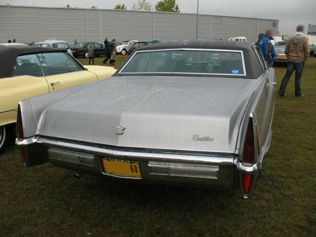 CadillaccoupeDeville1970ar