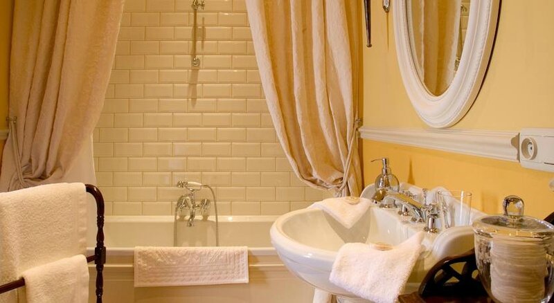 BRUGSCHE SUITES LUXURY GUESTHOUSE centre (17)
