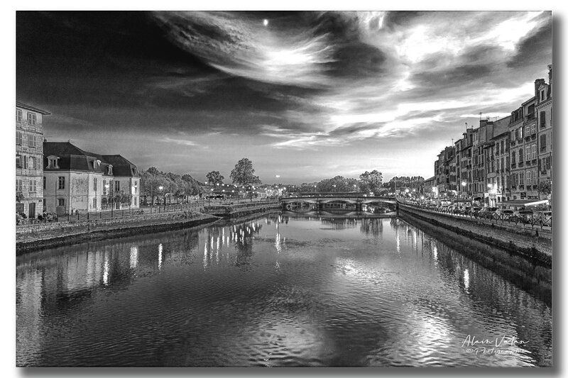 _DSC5325-Monochrome 2