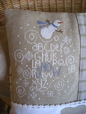 coussin_hiver_d_tails_broderie