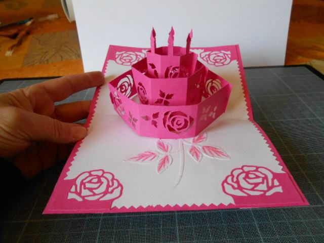 Gateau Anniversaire En Kirigami Kirigami Mes Travaux En Papier