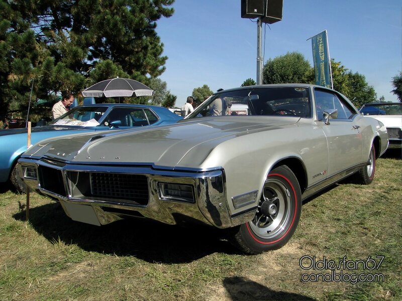 Buick Riviera GS hardtop coupe-1968 - Oldiesfan67 