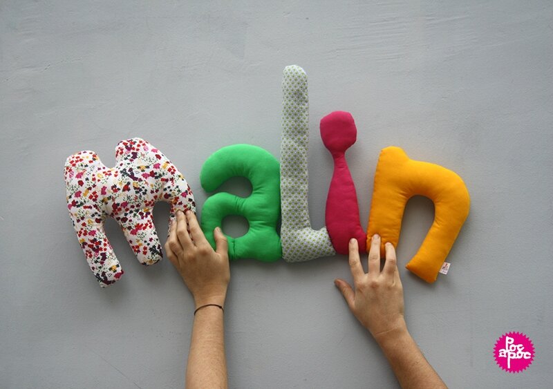 malin,mot en tissu,mot decoratif,cadeau de naissance,decoration chambre d'enfant,cadeau personnalise,cadeau original,poc a poc blog