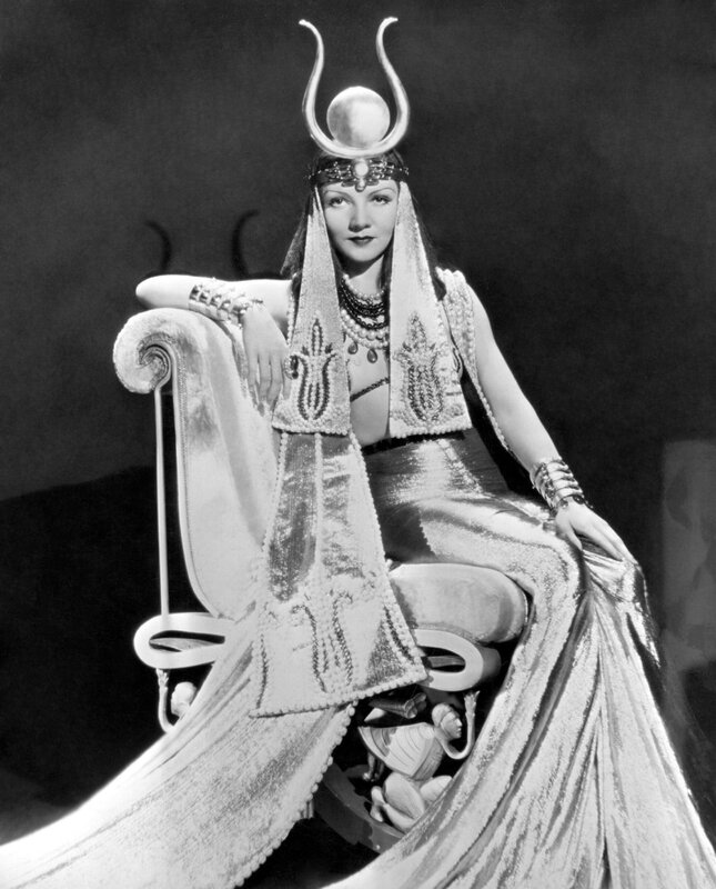 Claudette Colbert, Cléopâtre Art Déco