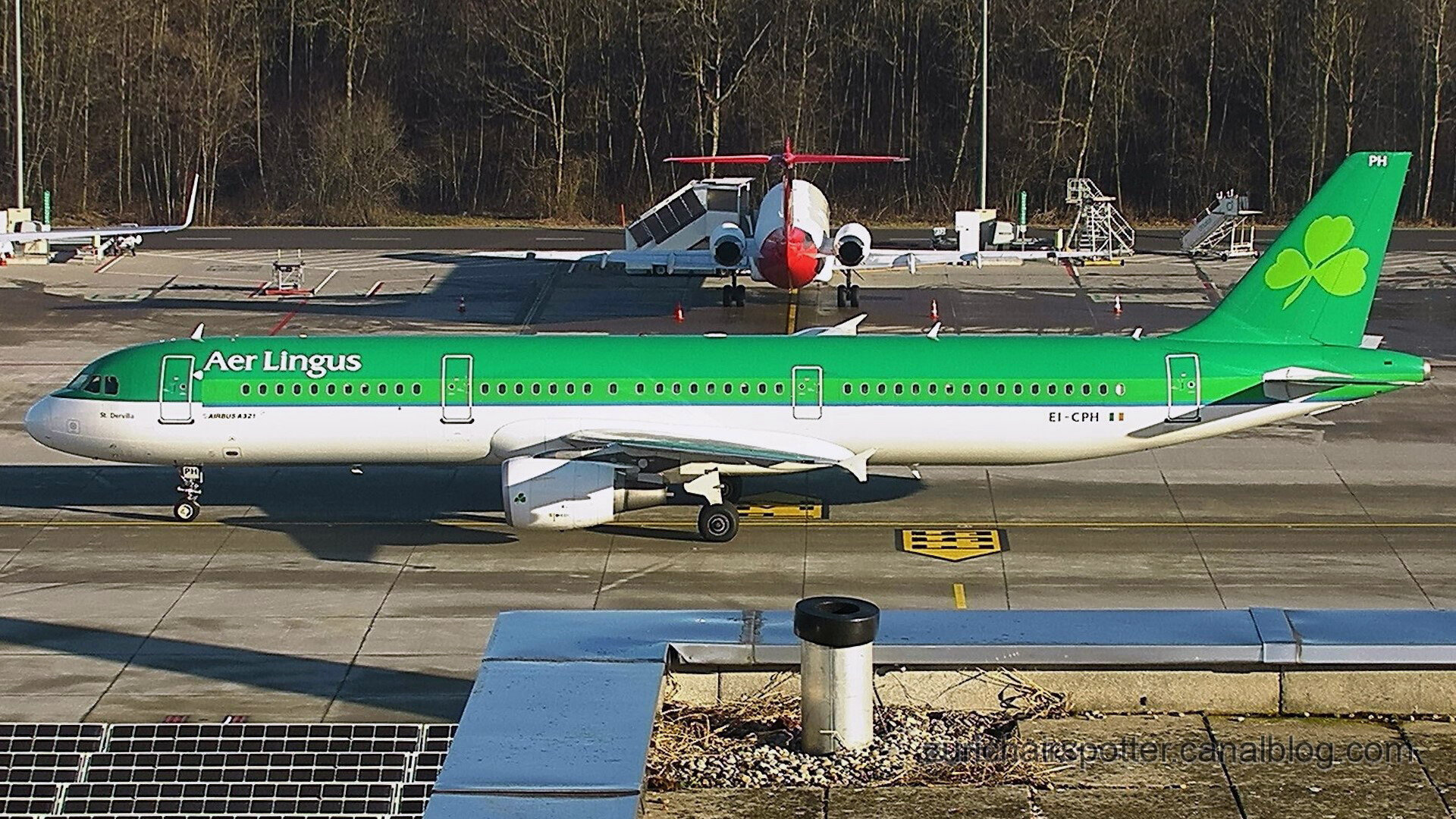 Airbus A321 211 Ei Cph Aer Lingus Plane Spotting A Zrh Airport