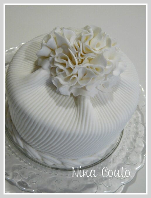 gateau blanc pate a sucre 1 - Photo de Gâteaux d'anniversaire