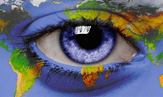 unis_sur_terre_oeil_globe_543po