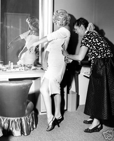 1952-09-FOX_studios-05-photoshoot-backstage-1a