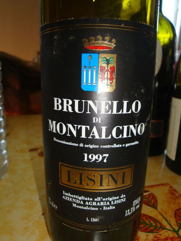 Lisini 1997 brunello di montalcino - un verre à la main