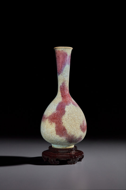 2022_NYR_20594_1039_004(an_extremely_rare_jun_purple-splashed_bottle_vase_northern_song-jin_dy010148)