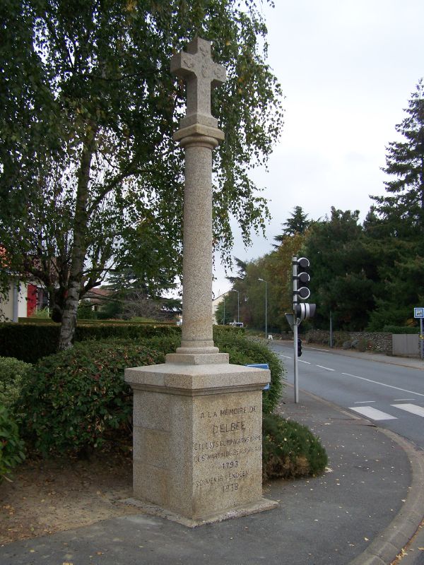 Beaupréau (49) – Croix de d'Elbée (1938)